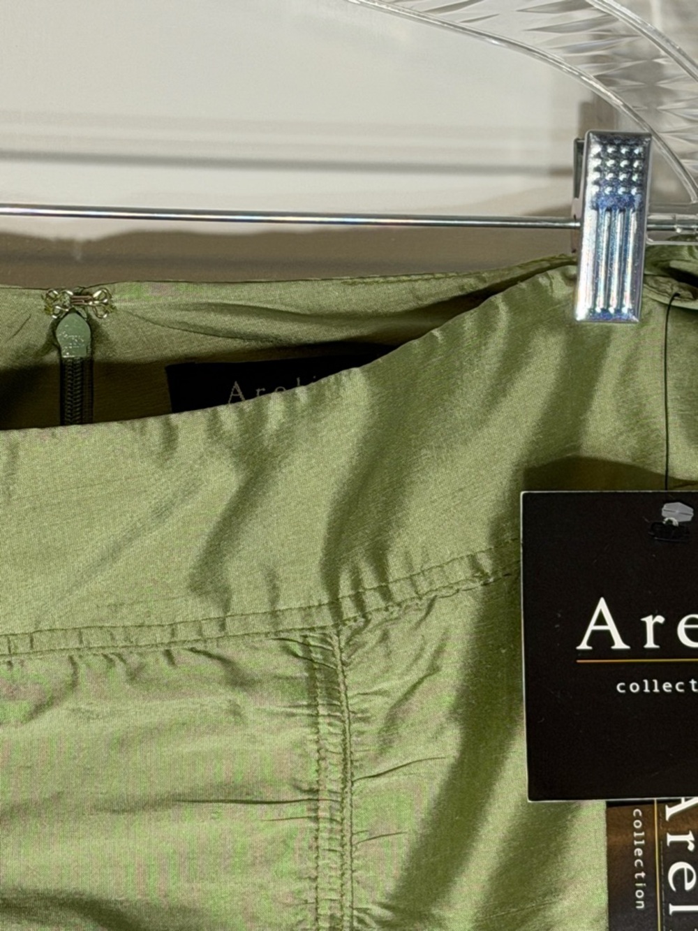 NWT: Areli Collection Green Silk A-Line Midi Skirt  Size 10 - Picture 3 of 11